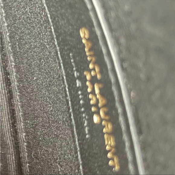 Authentic YSL Wallet - Picture 9 of 9